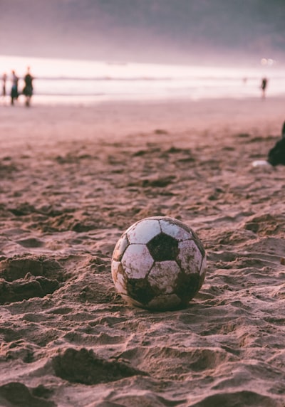 أسفرت قرعة كأس العرب 2021 عن مواجهات مثيرة في الدوحة